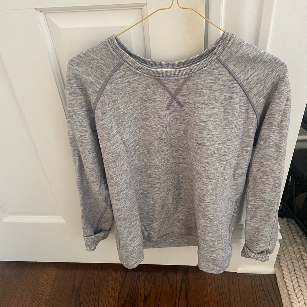Lululemon grey sweatshirt